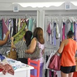 Lojas lotadas marcam Outlet de moda íntima