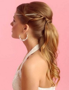 Penteado para madrinha de casamento