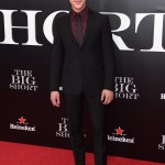 Prada | Finn Wittrock veste Prada para premiere em Nova York