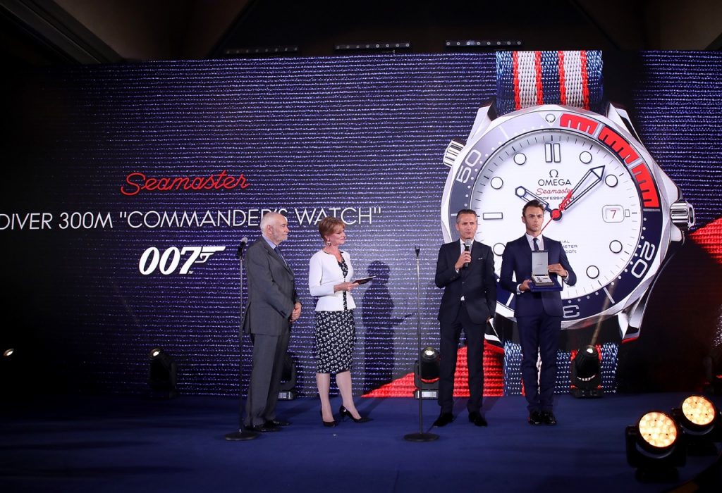 relógio 007